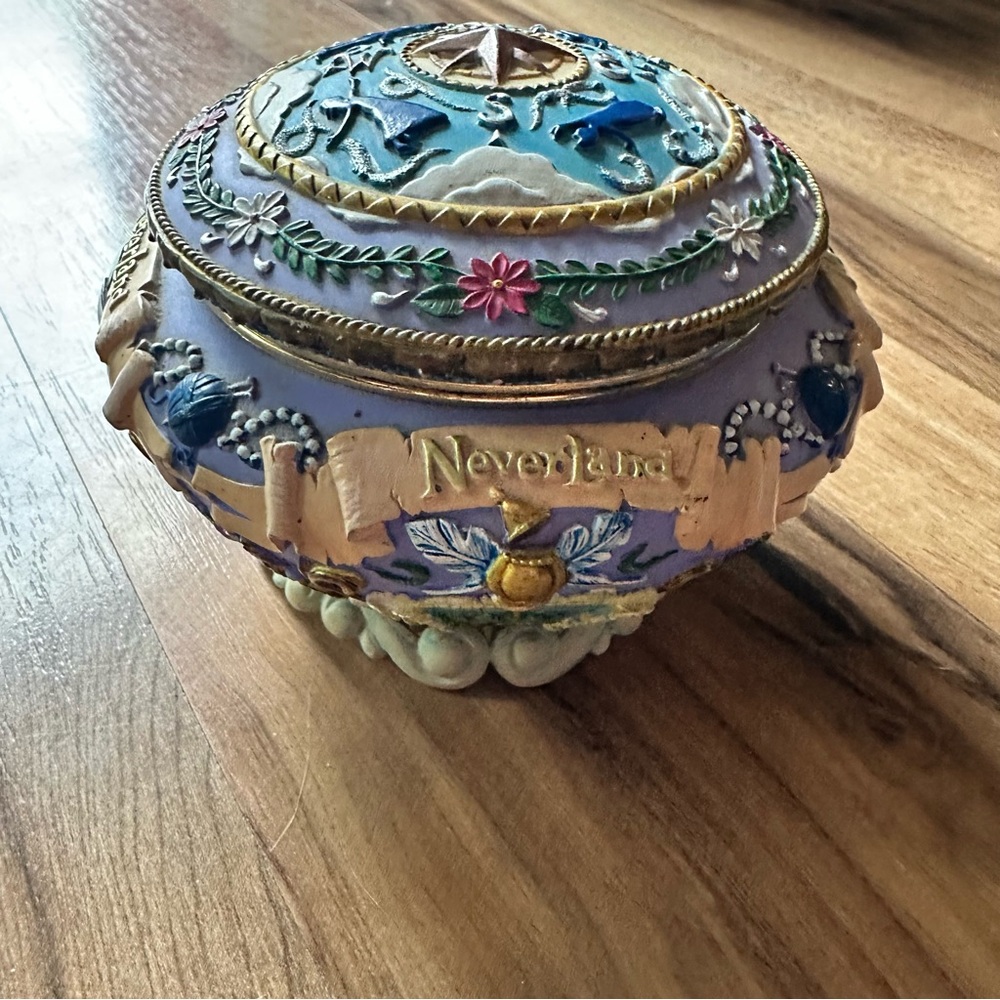 Disney Peter Pan Tinkerbell Neverland music box - Picture 2 of 6
